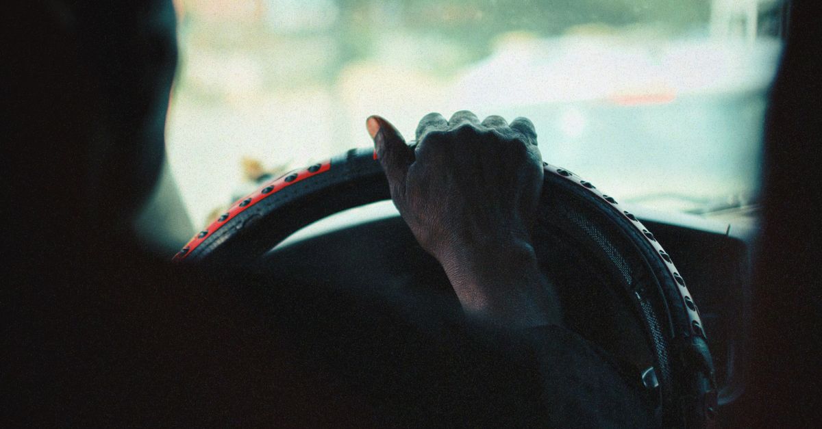 Carro parcelado direto com a revenda: garantia e contrato