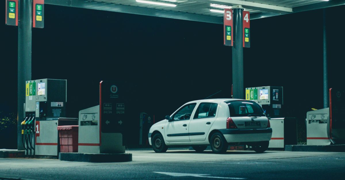 Carro usado com kit GNV: papéis e vistorias antes de comprar